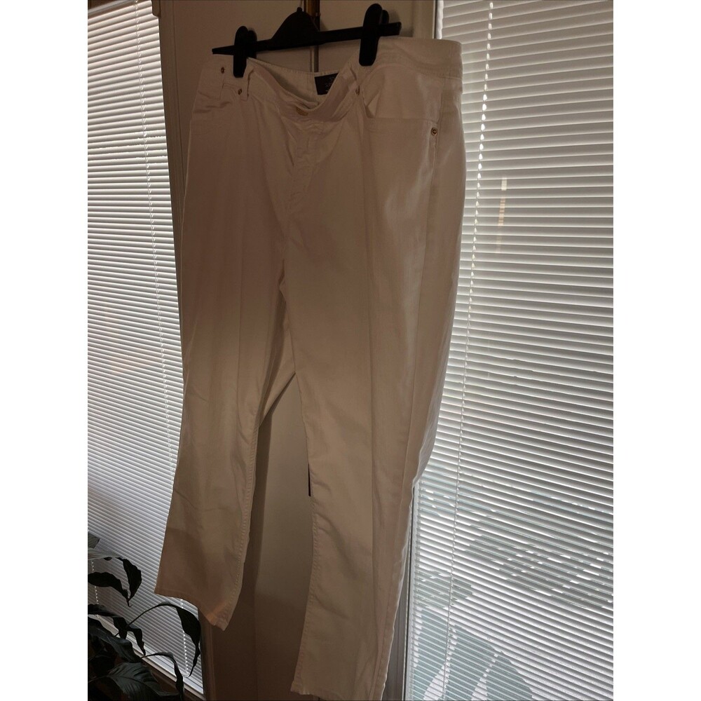 Chico’s White Size 3 (Regular 16) SO Slimming Girlfriend 5 Pocket Jeans